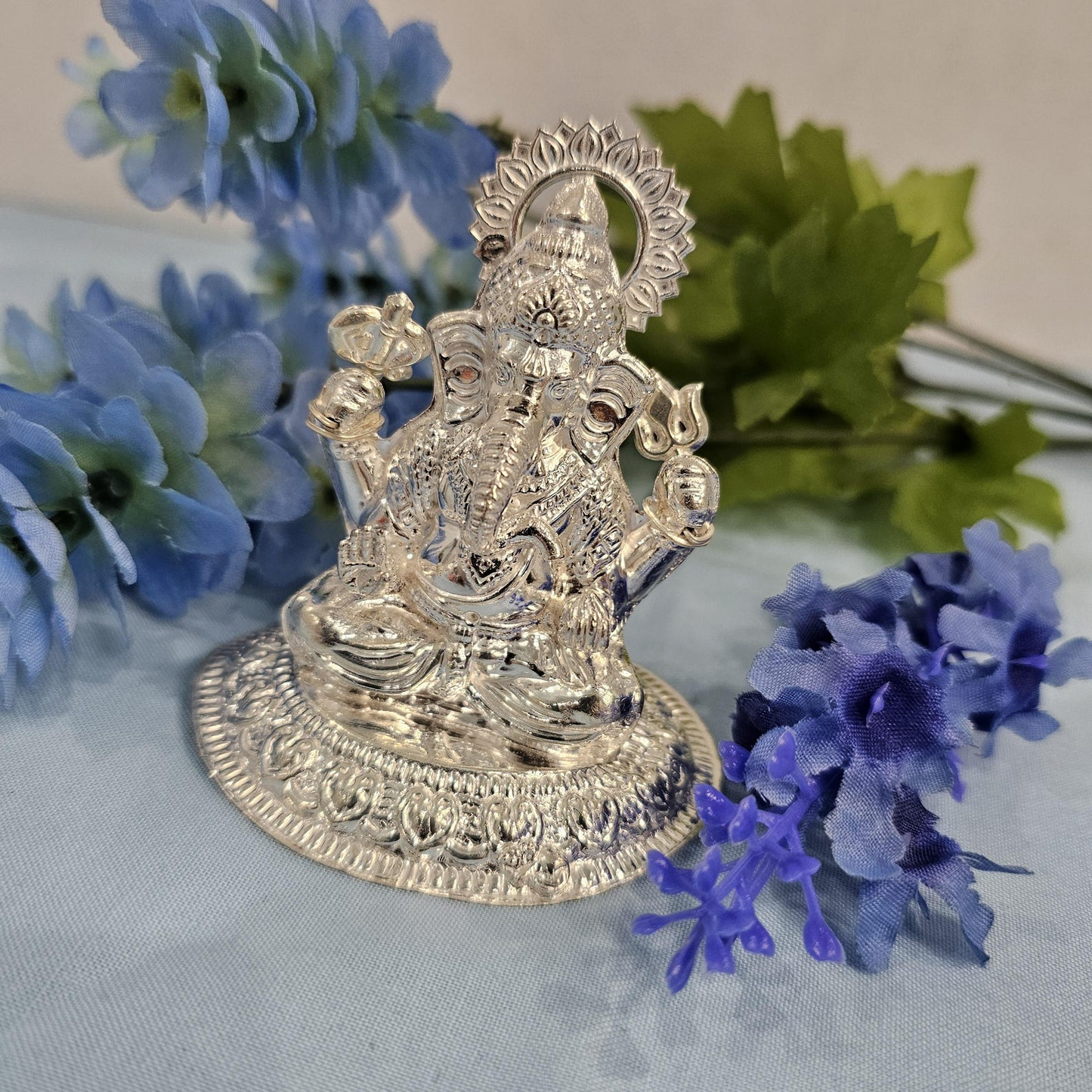 God Gaanesh Silver Idol