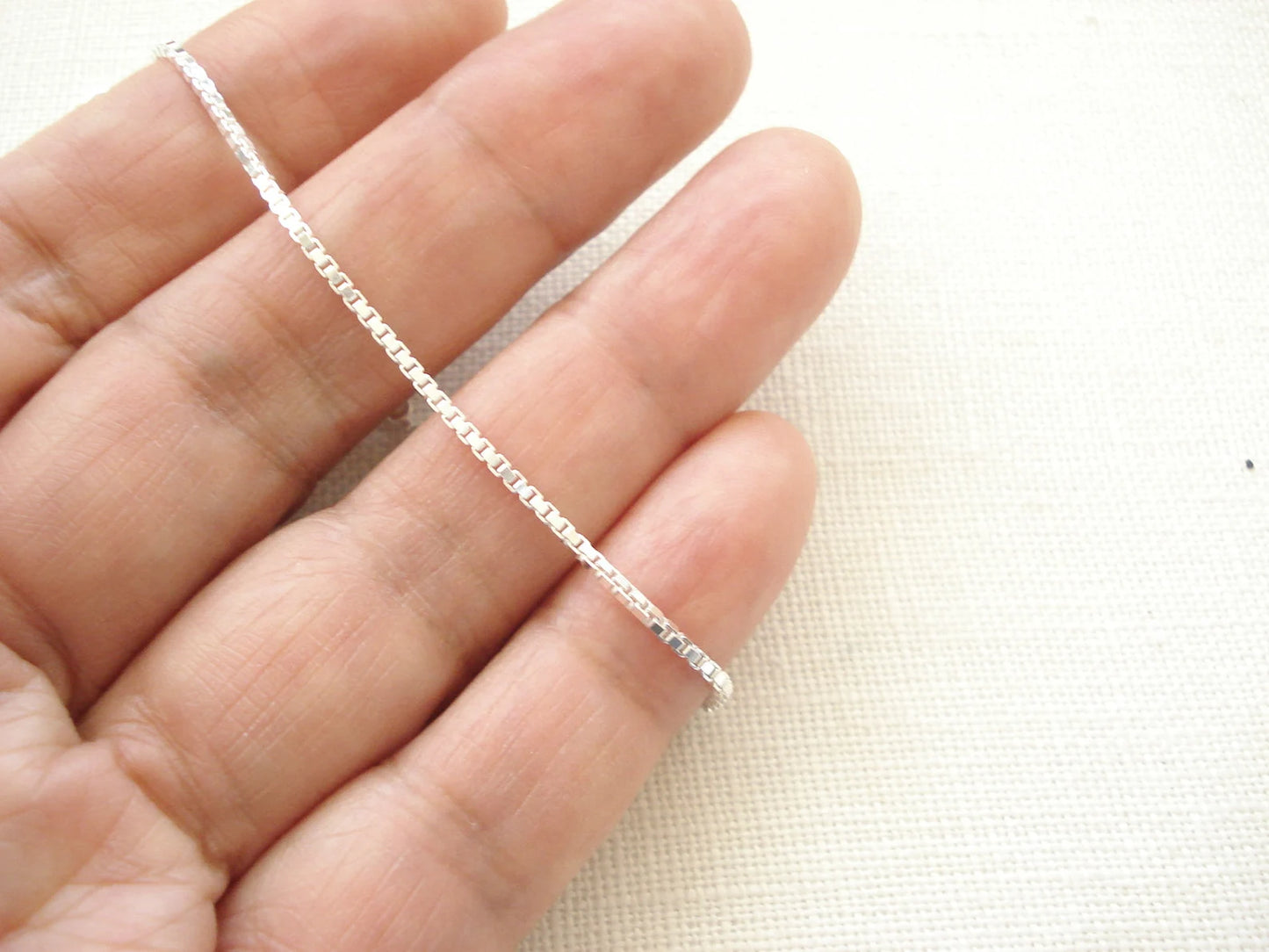 Minimalist Silver Roundbox Bracelet For Women