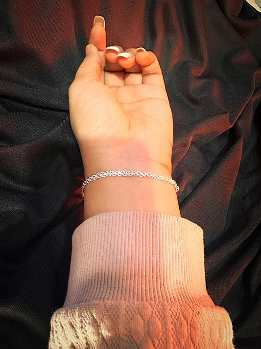 Timeless Twist Wristwear