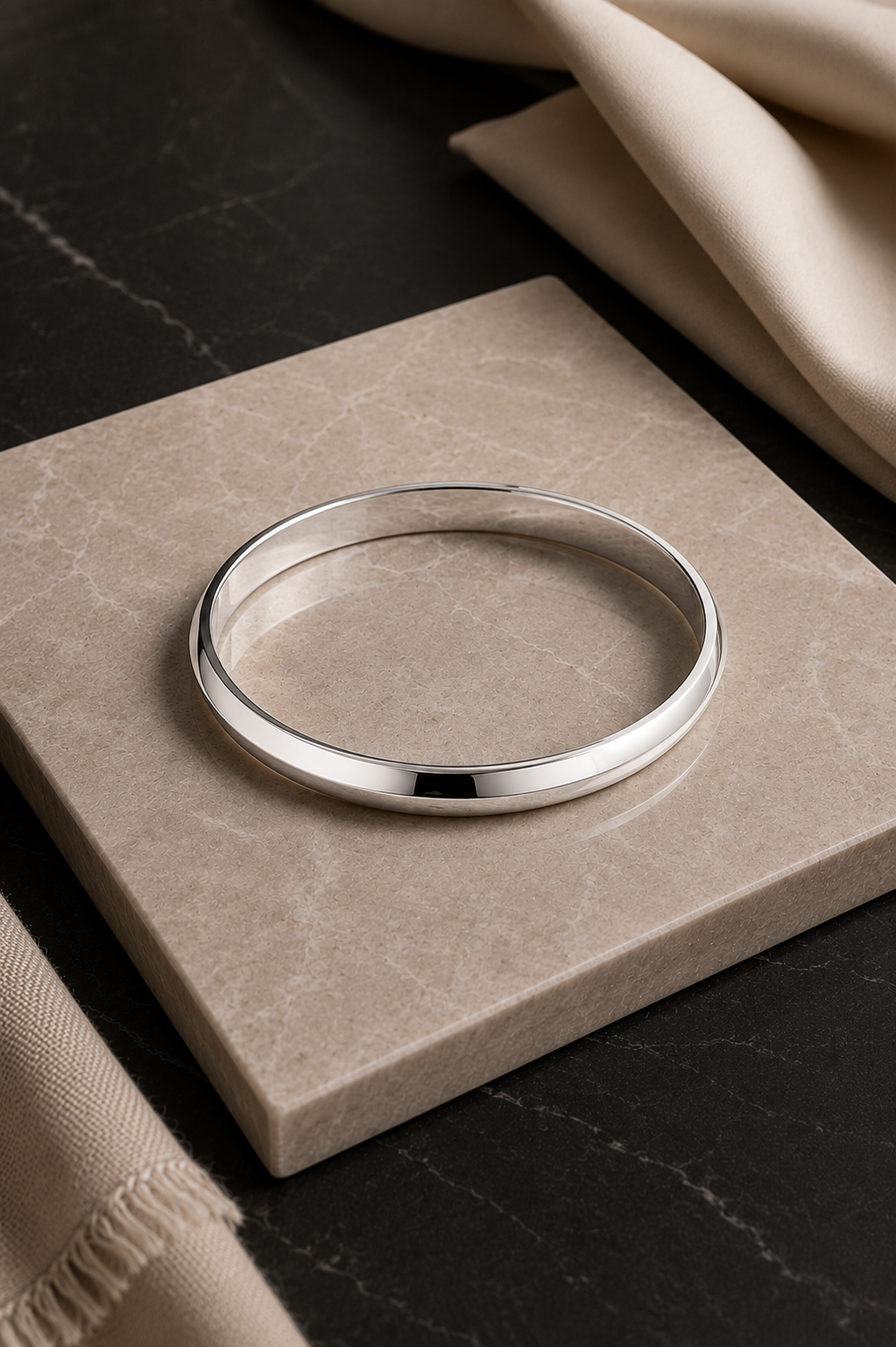 Classic Edge Bangle