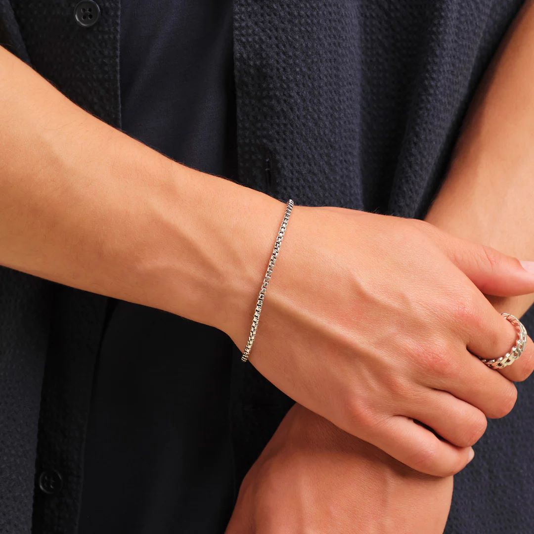 Roundbox Silver Bracelet For Men